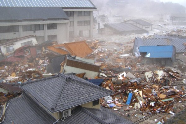 東日本大震災、大津波が女川を襲う1