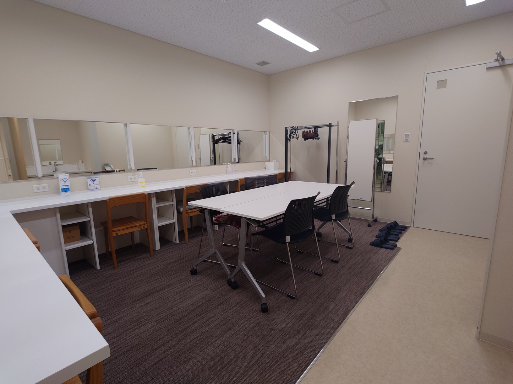 生涯学習センター楽屋