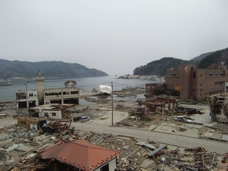 女川町地域医療センターから見た町の様子02